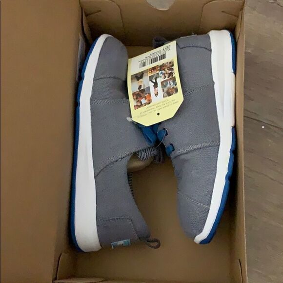 🎉Last Price 🎉Boy Toms sneaker 👟 - Picture 8 of 8